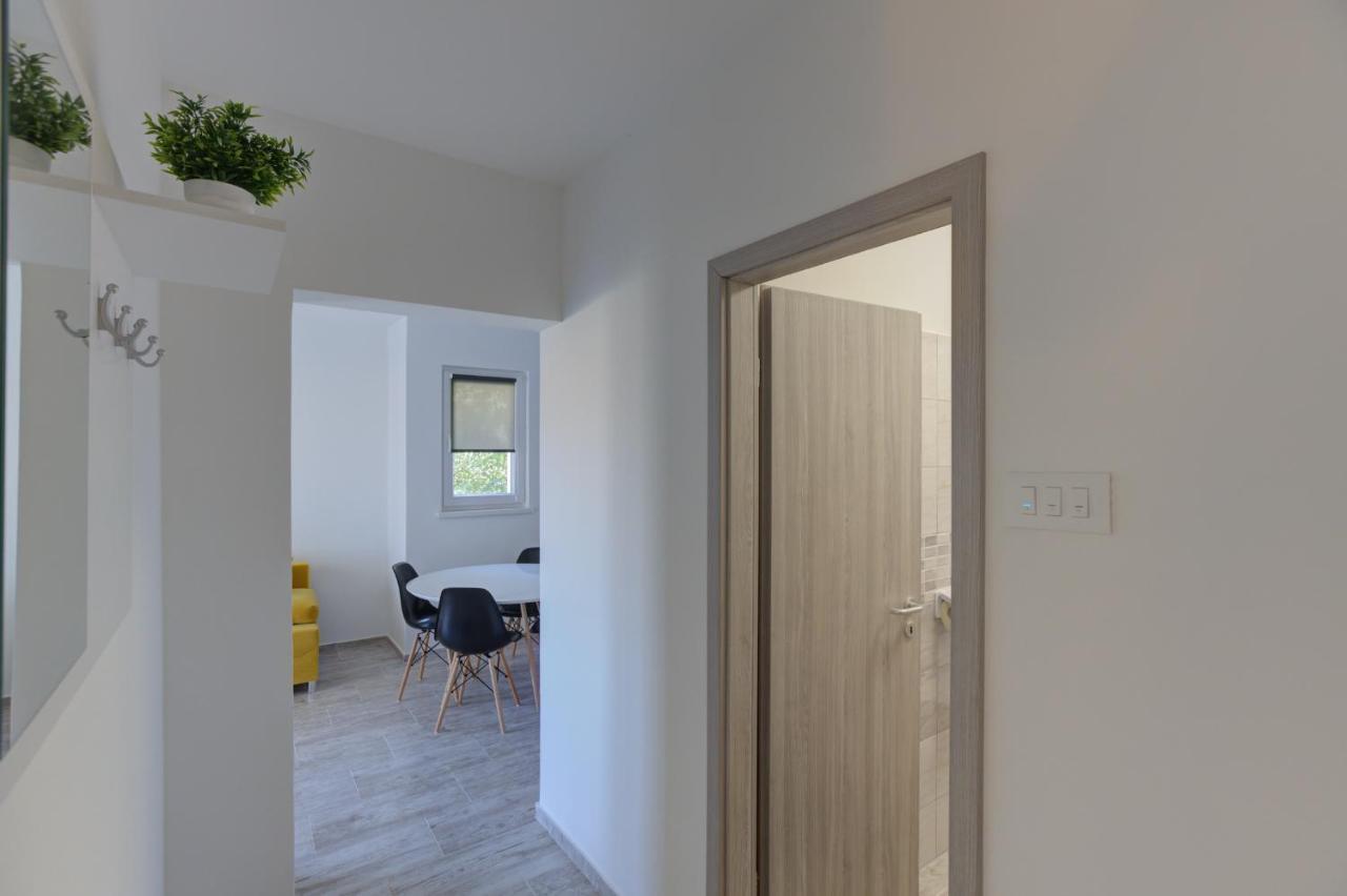 Demi Apartment เซนญ์ ภายนอก รูปภาพ